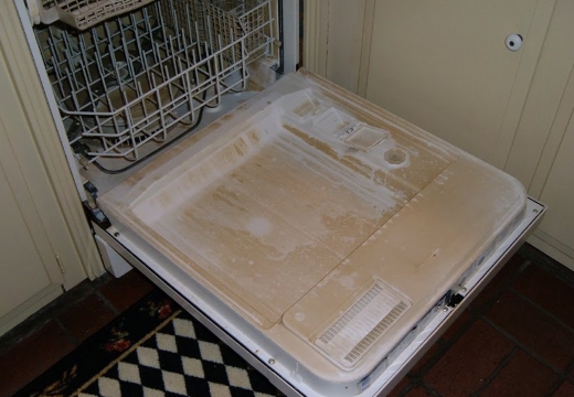 жировой налет в посудомоечной машине